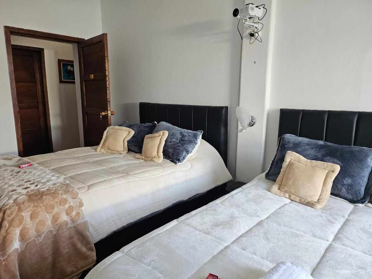 Casa Samor La Candelaria Богота Экстерьер фото